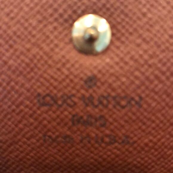 Authentic Louis Vuitton Monogram Sarah Wallet - Picture 4 of 5